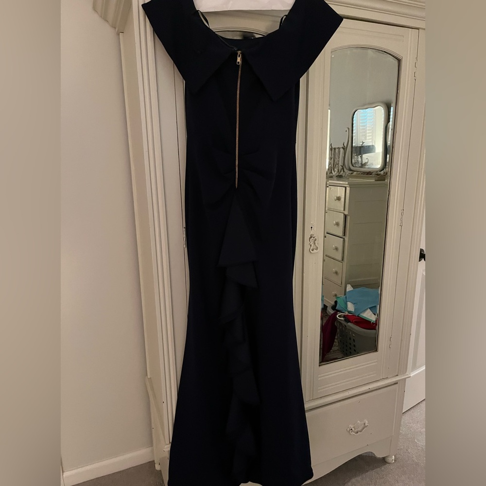 Betsy Adams formal dress navy size 6 fits like 4